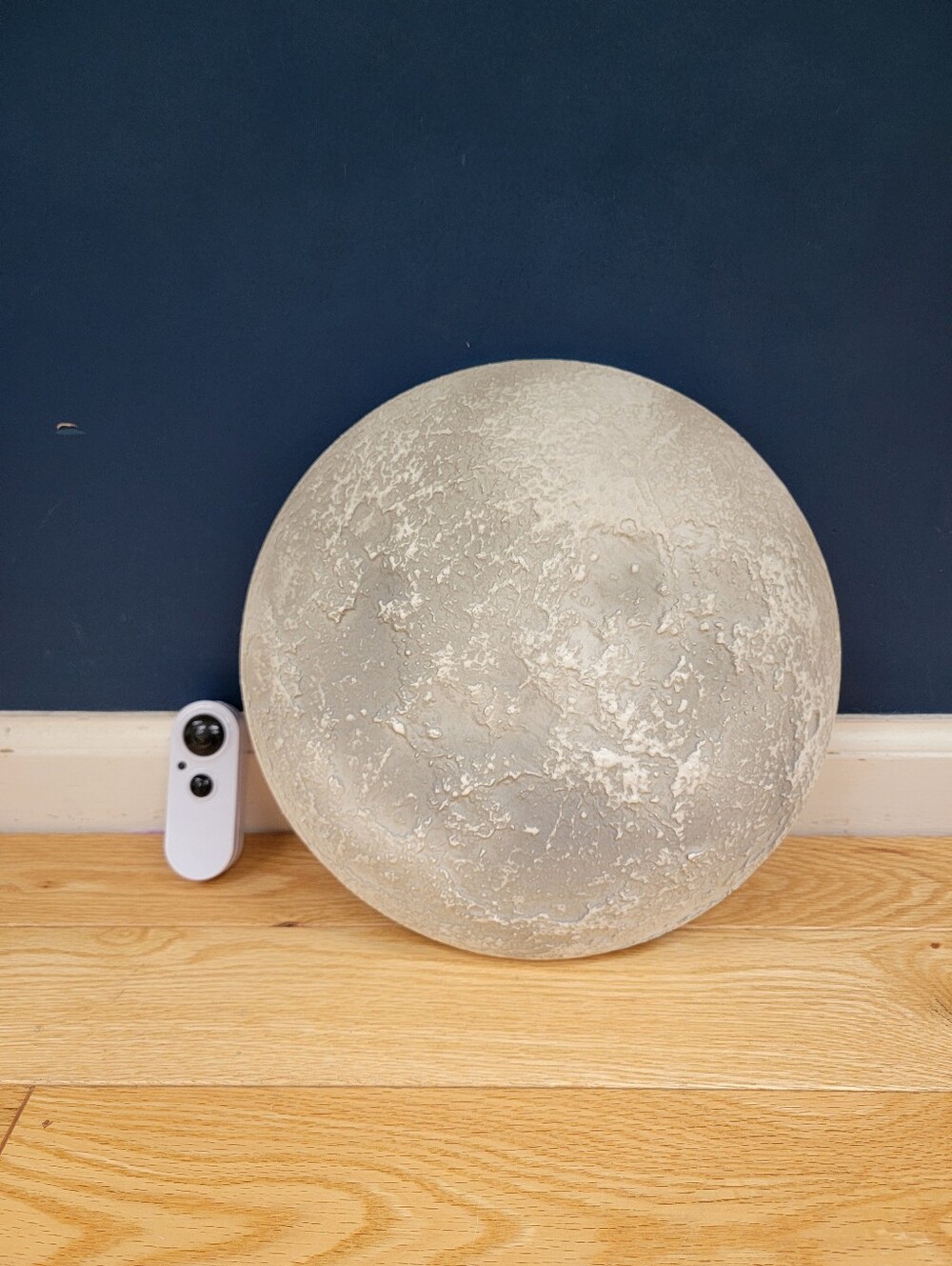 Uncle Milton - Moon in My Room Light w/ Remote